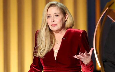 Christina Applegate Talks Brain Lesions From MS Battle – Hollywood Life
