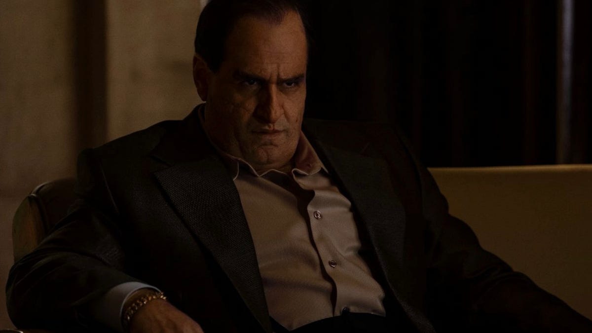 The Penguin’s First Trailer Teases an Epic Crime Origin Story