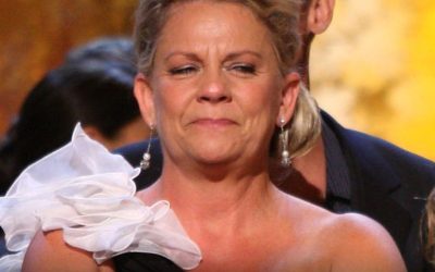‘The Guiding Mild’ Star Kim Zimmer Pronounces Breast Most cancers Analysis