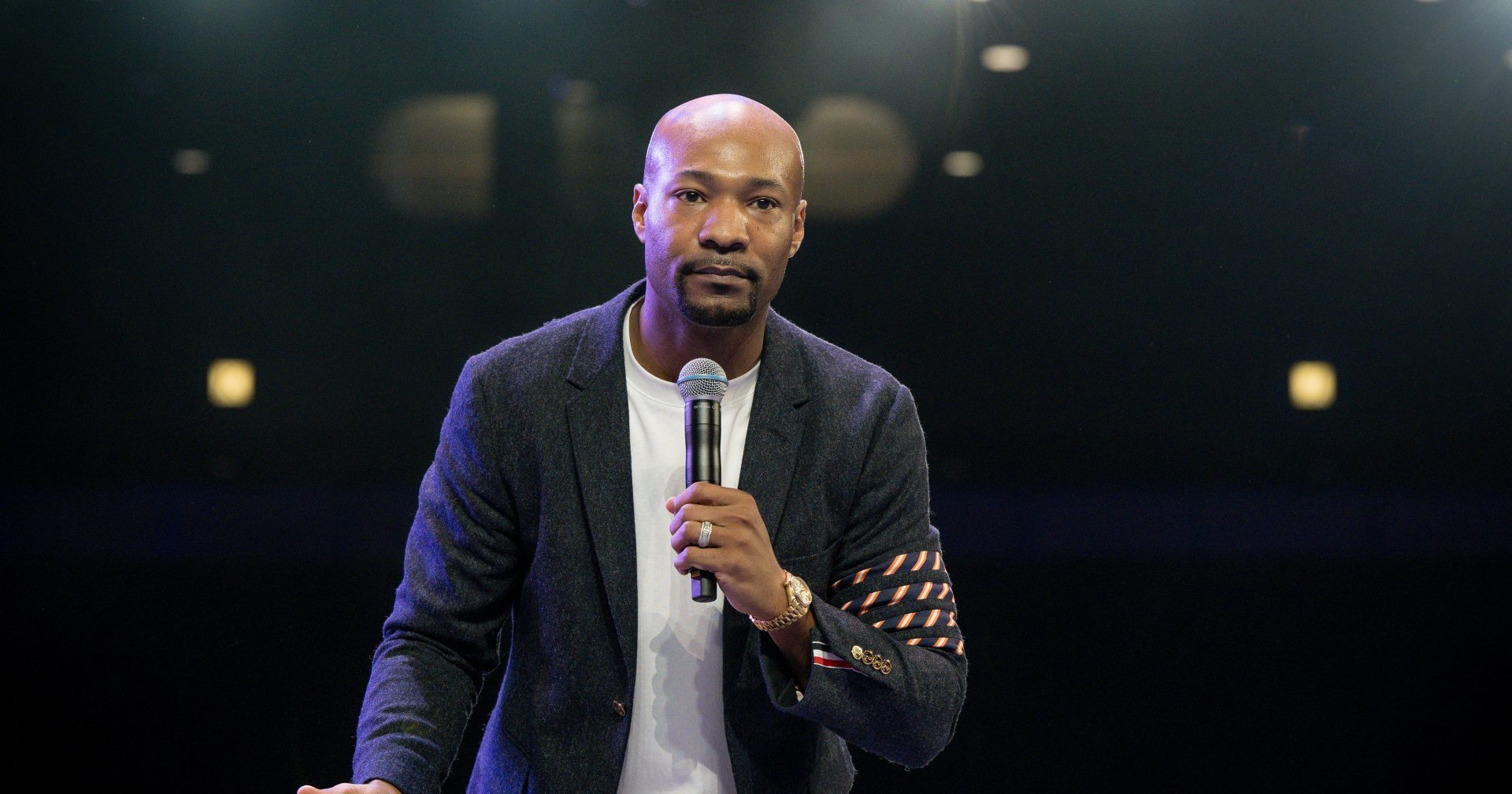 Pastor Keion Henderson’s Fans Say Hushed Woman Always Yells