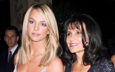 Britney Spears Seemingly Blames Mom Lynne for Chateau Marmont Incident – Hollywood Life