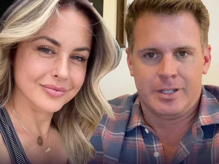 ‘Huge Brother’ Star Christmas Abbott Dismisses DV Safety In opposition to Ex