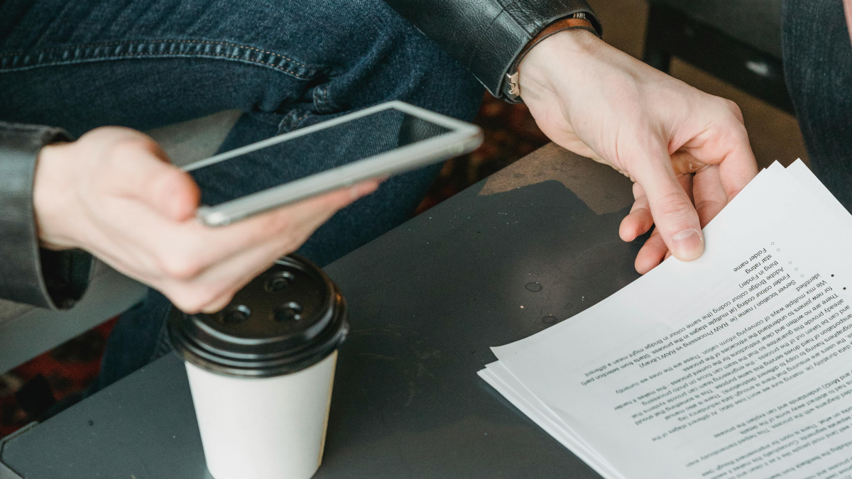 This  app makes your phone into a scanner