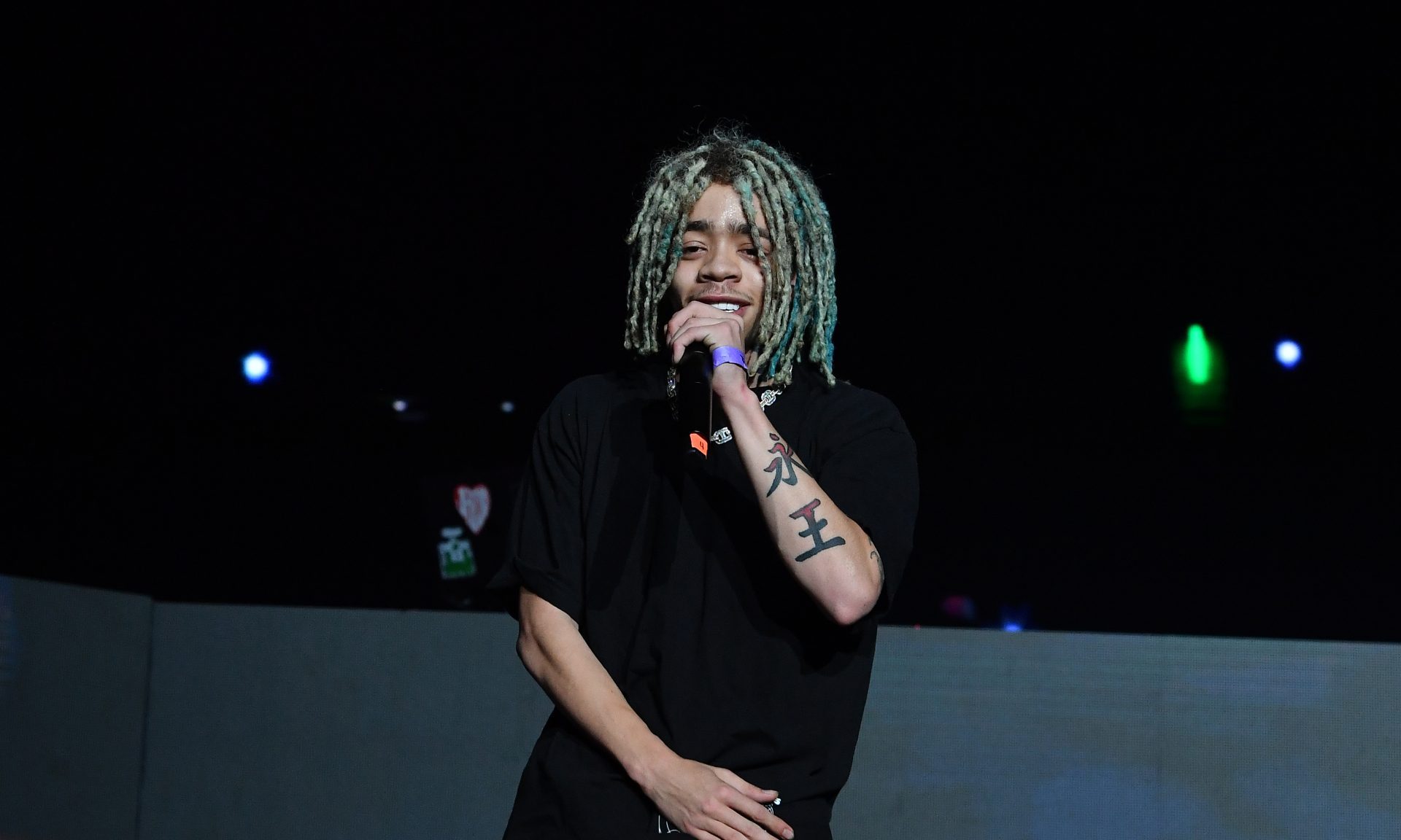 Baby Shower Video Reveals Gender Of His First Child