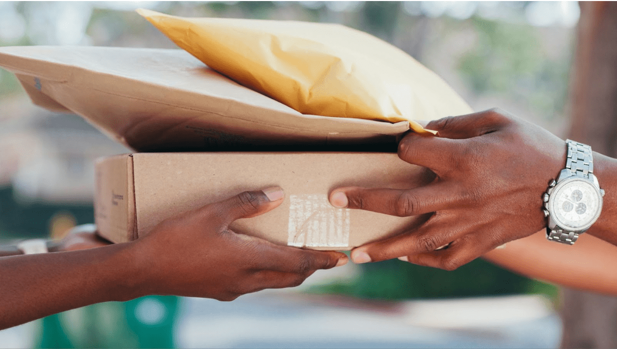 How to Make Package Tracking An Easy Ordeal – Hollywood Life