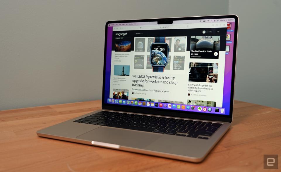 Apple’s M2 MacBook Air drops to a new low of 0