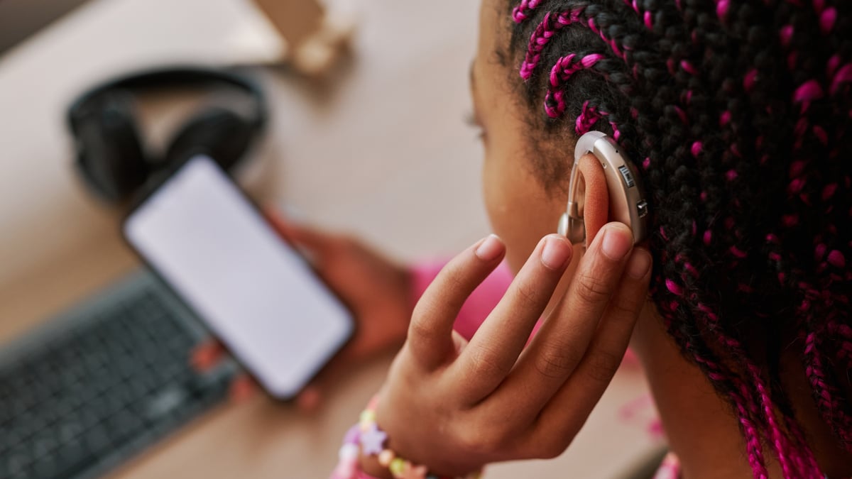 FCC: Hearing aid compatibility mandatory for all smartphones