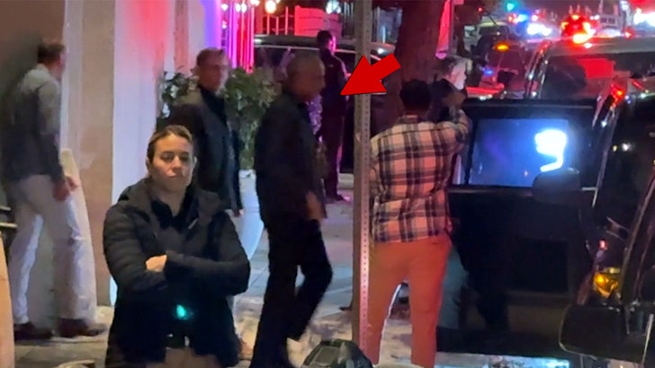 Obama Dinner Date Closes Hollywood Streets for a Night