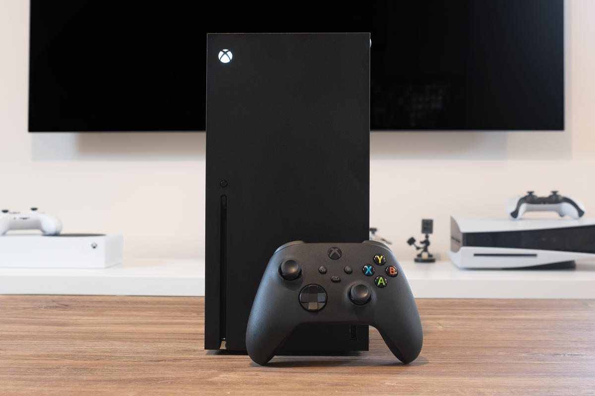 PlayStation vs. Xbox: The 2024 Gaming Showdown