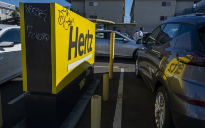 Electric Cars Available for Rent as Hertz Sells Off Inventory
