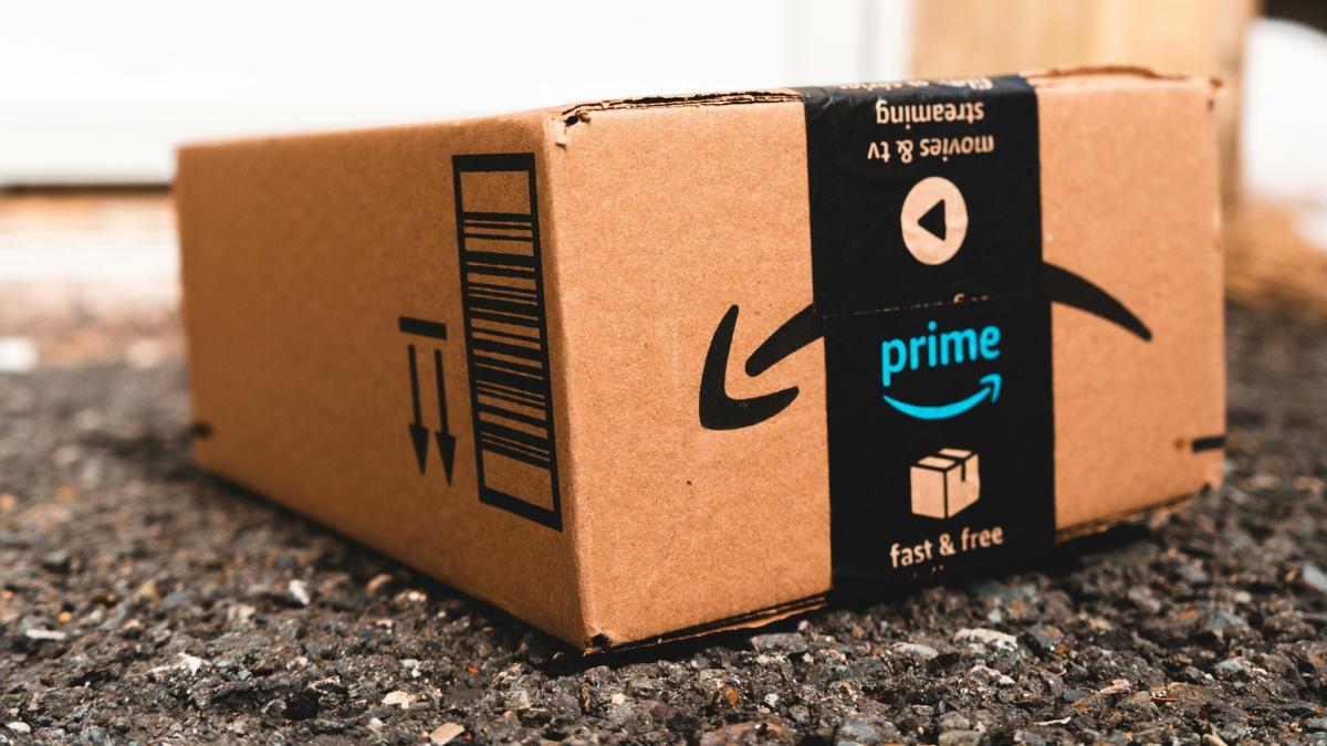 “Try Before You Buy: Amazon Prime Changes for Clothing Shoppers”