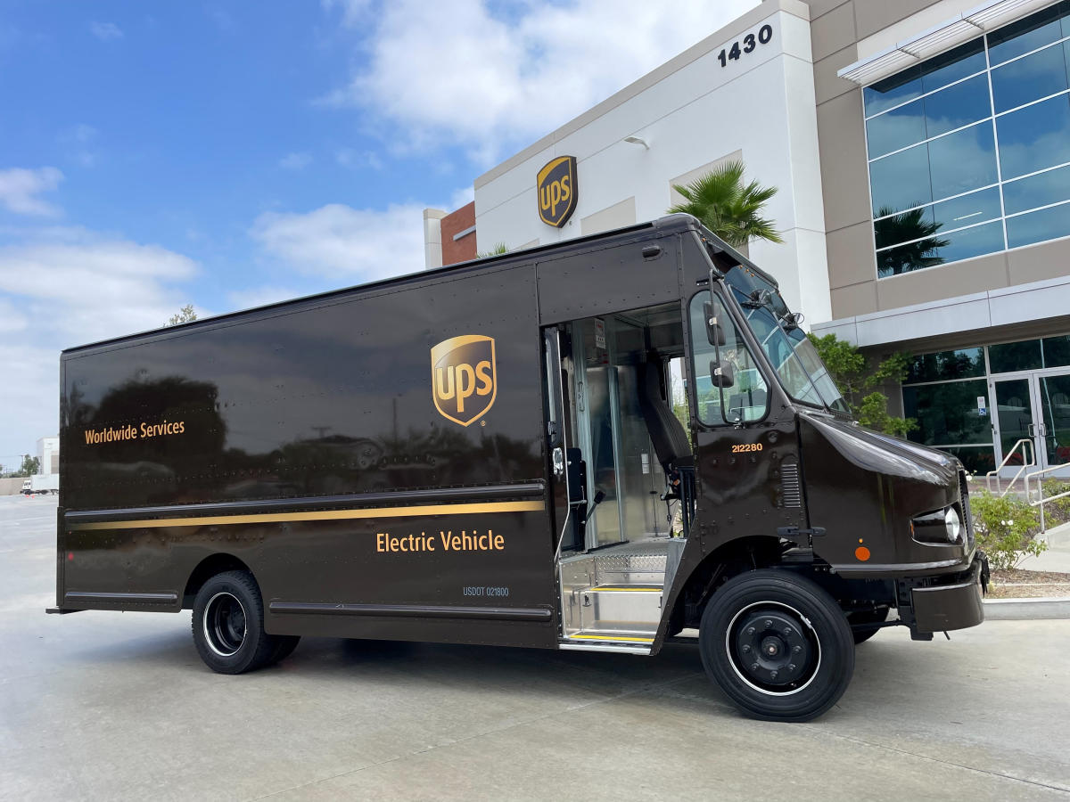 UPS to Cut Shipping Business with Amazon by 50%