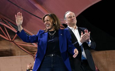 FireAid Concert Selfie by Kamala Harris & Doug Sparks Buzz