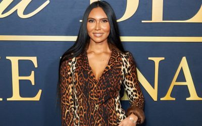 Son Soaks Up Love in Adorable Shaniece Hairston Video