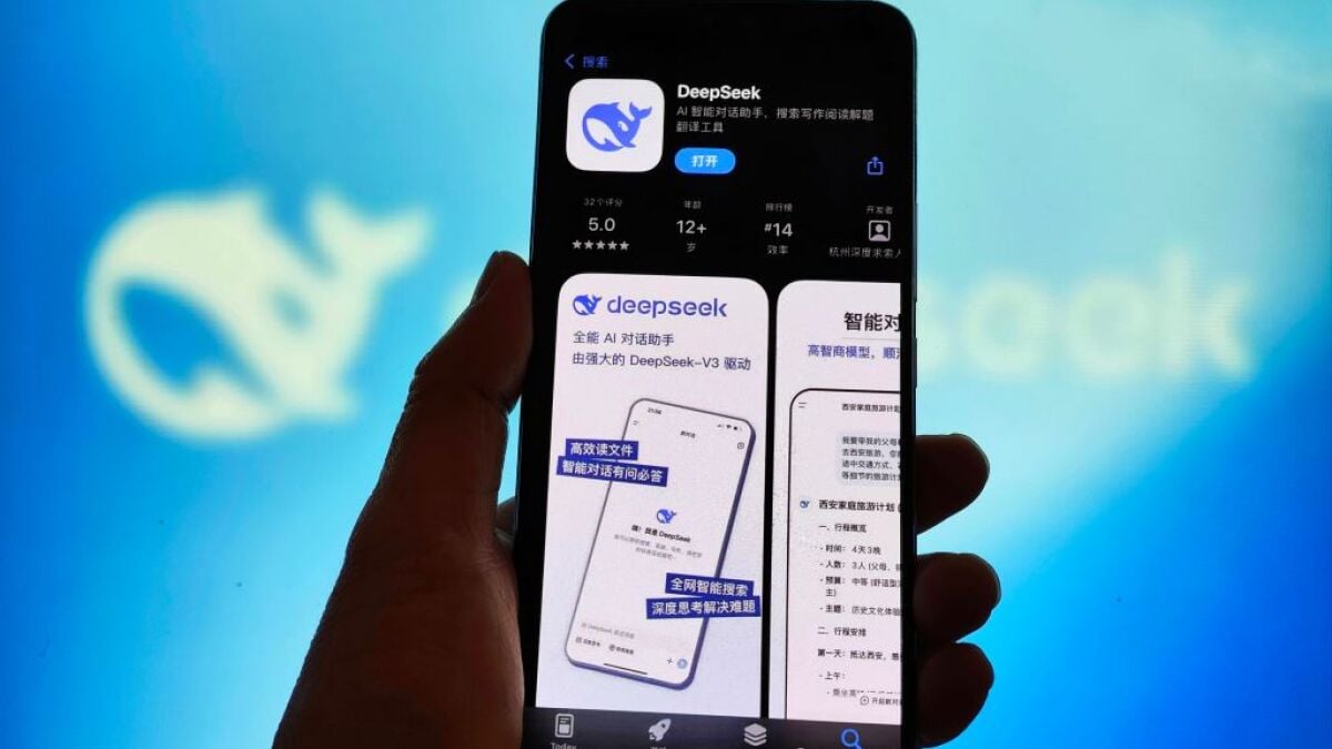 DeepSeek R1: What Makes It Unique in AI Innovation