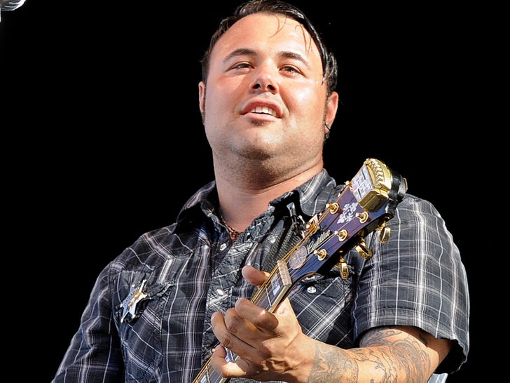 Jay-Z’s Grammy Criticism Didn’t Affect Beyonce’s AOTY Win