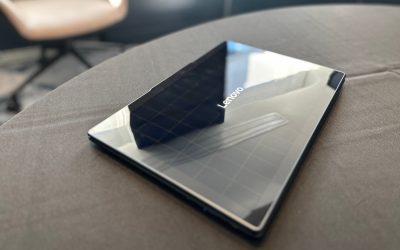 Solar-Powered Yoga PC from Lenovo Keeps You Working Anywhere