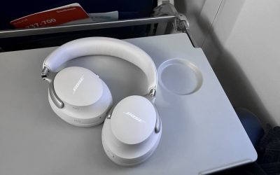 Best Noise-Cancelling Headphones for Flying: Top 8 for 2025