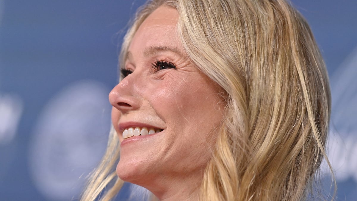 Gwyneth Paltrow Named Temporary Spokesperson After Kiss Cam Scandal