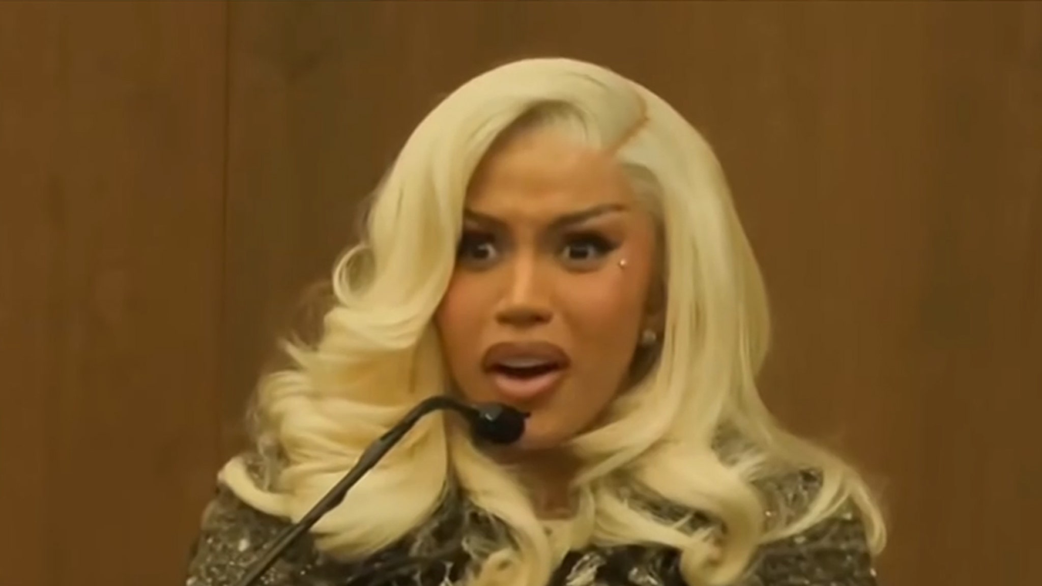 Cardi B Calls Security Guard ‘B*tch’ in Civil Trial Testimony