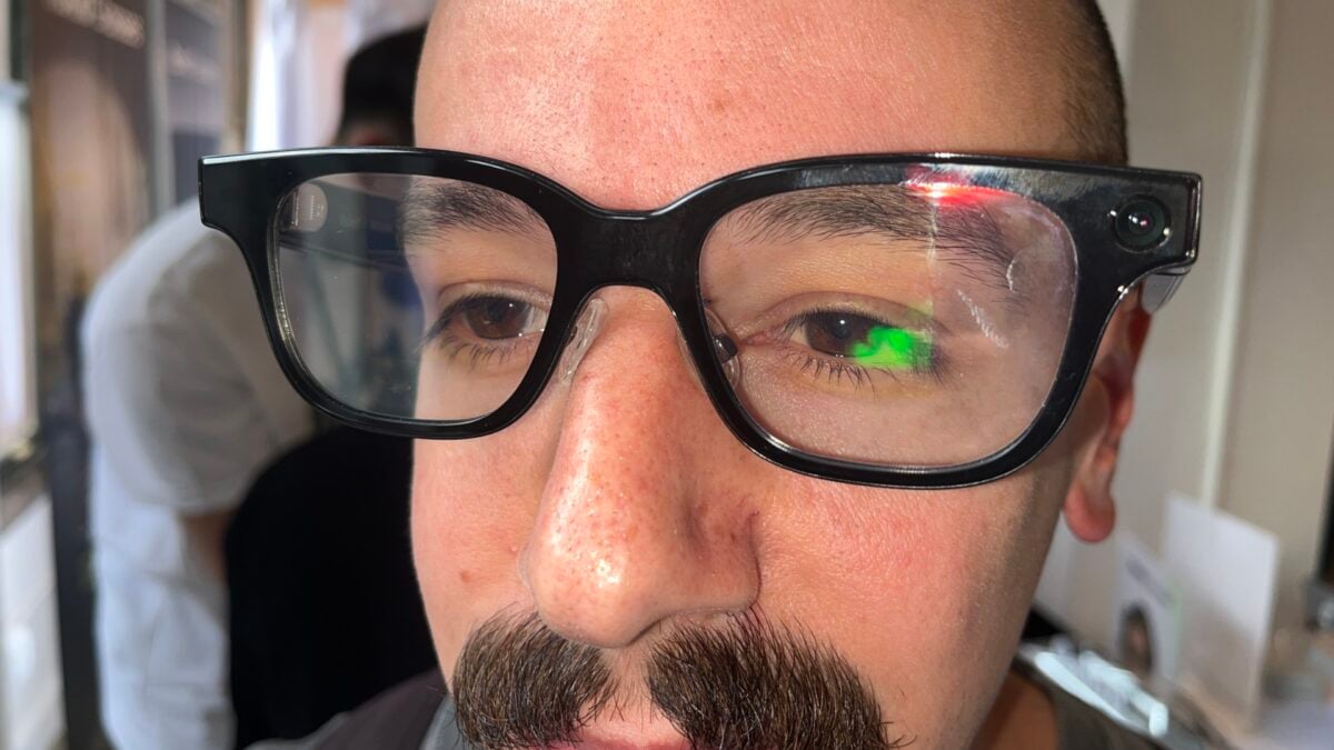 Smart Glasses with a Flawed Voice Assistant