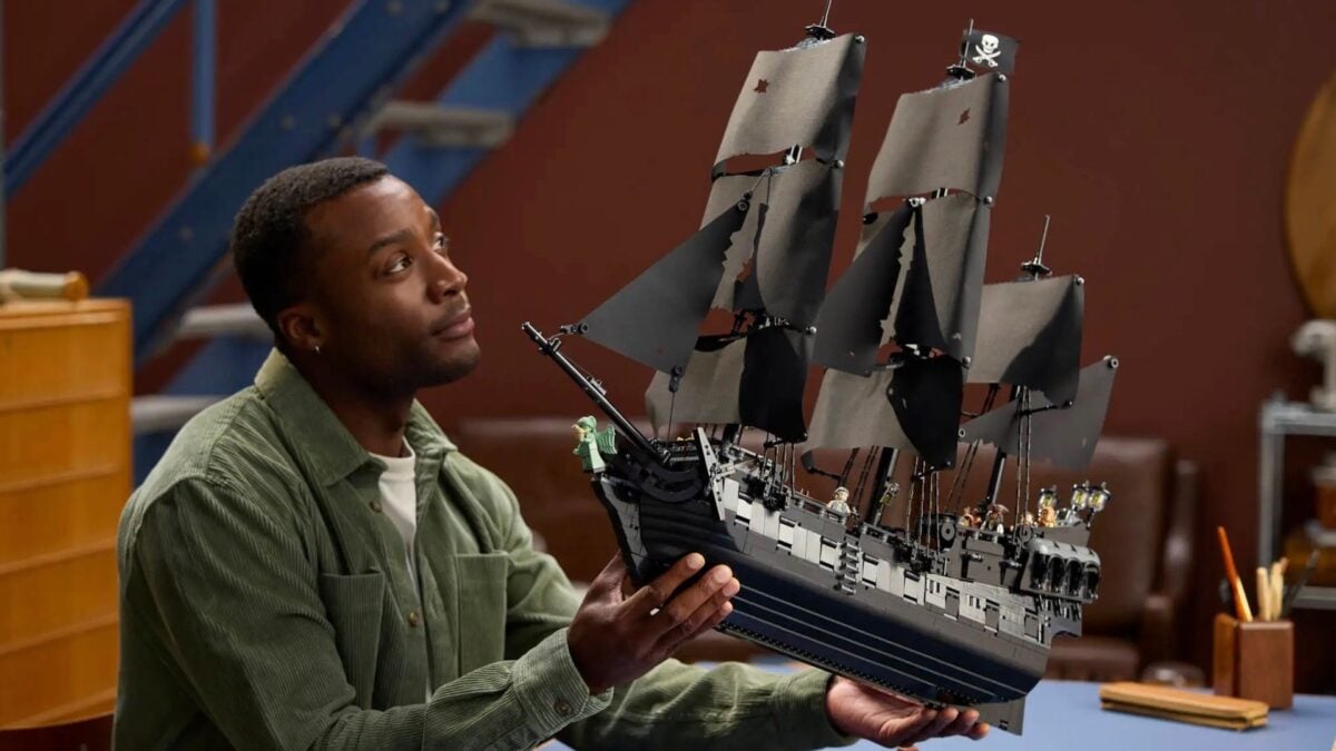 ‘Pirates of the Caribbean’ Lego Set Features 2,862-Piece ‘Black Pearl’