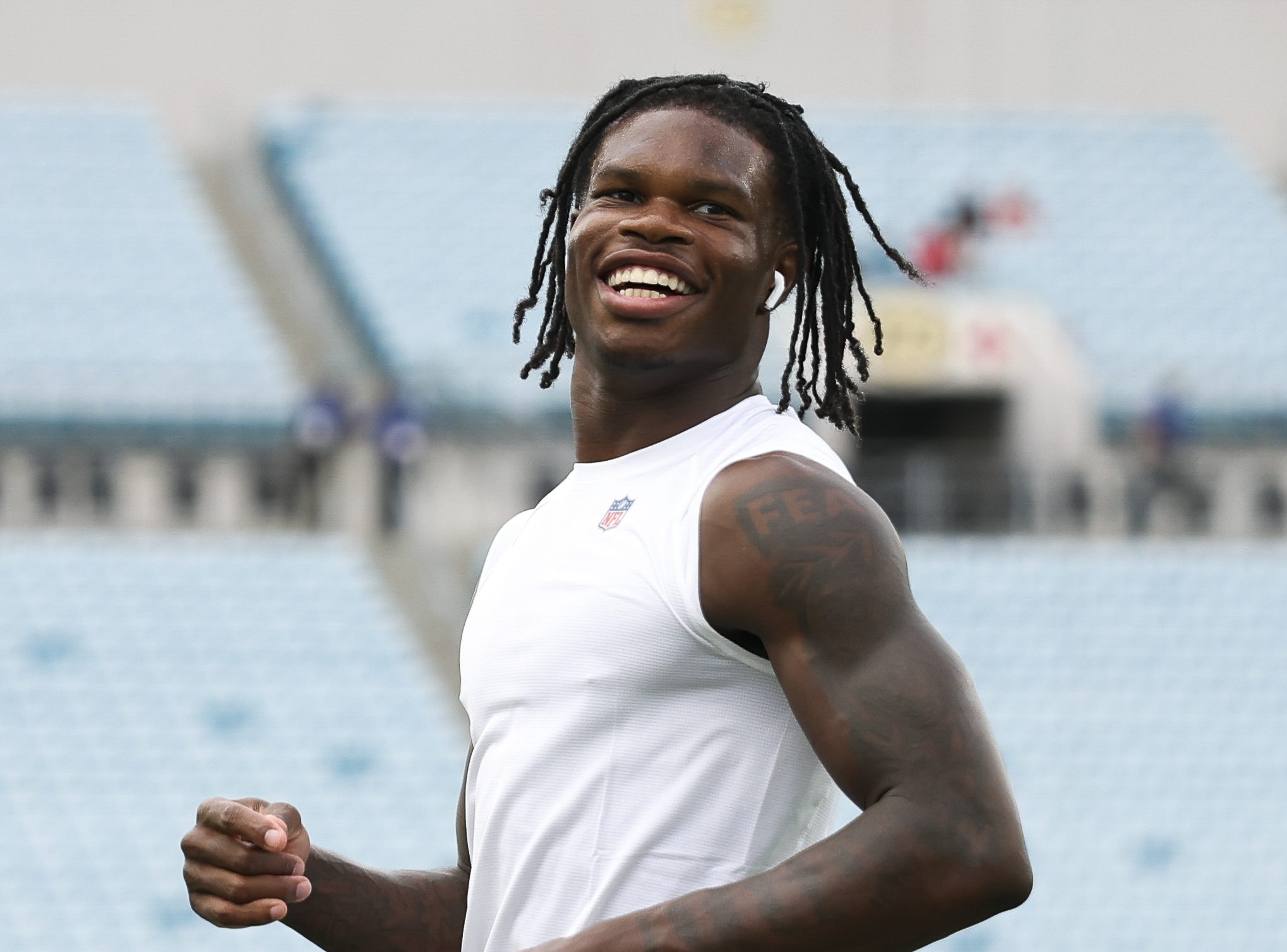 Travis Hunter and Leanna Lenne Welcome Their First Child