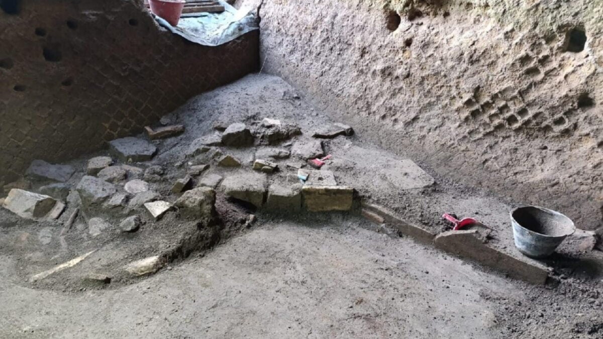People Returned to Live Among the Ruins of Pompeii After Vesuvius