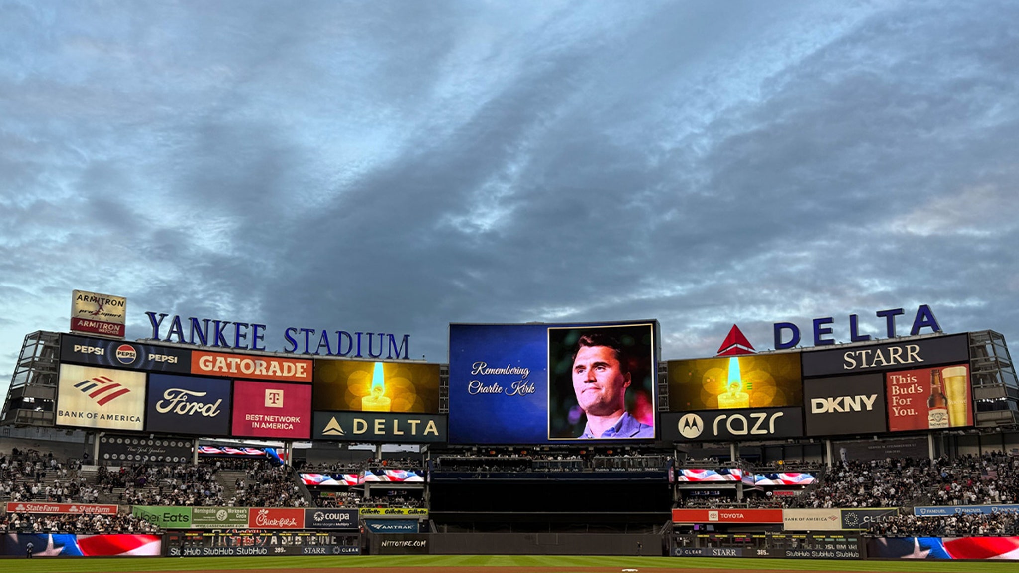 New York Yankees Hold Moment of Silence for Charlie Kirk