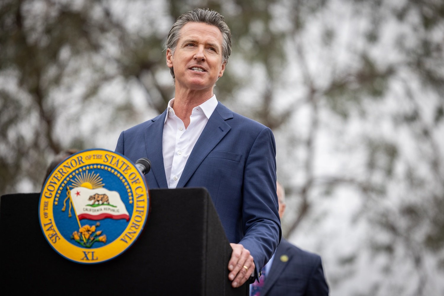 AI Bill Challenges Newsom’s Tech Ties in California