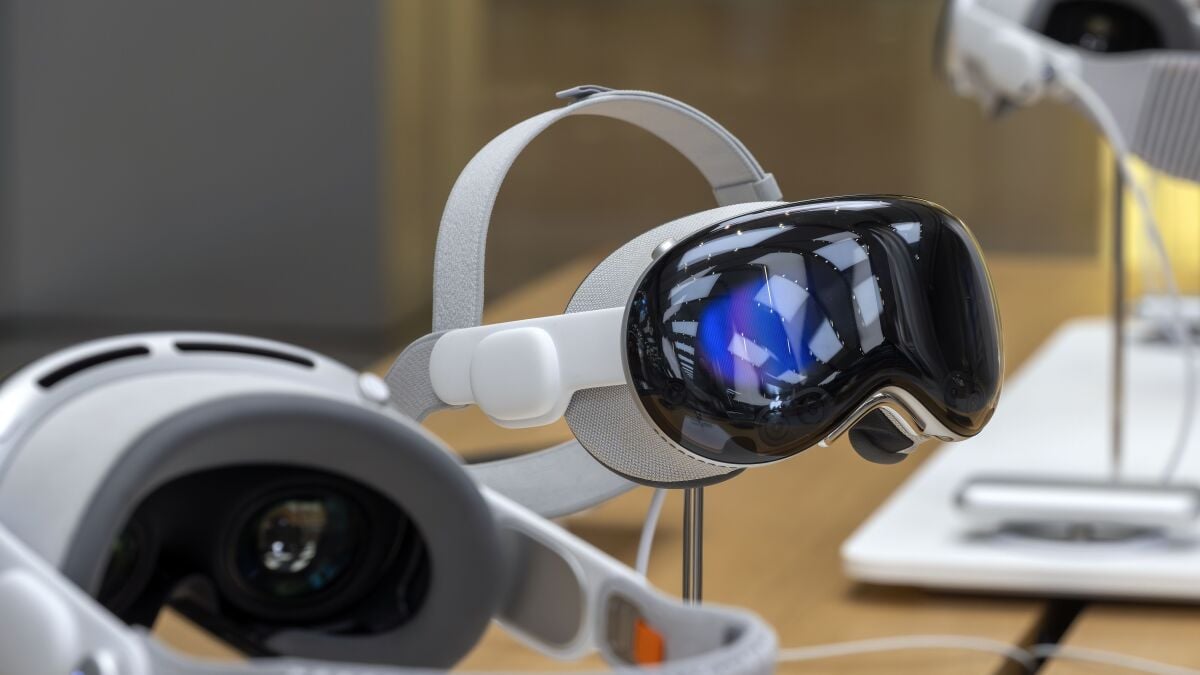 Apple Vision Pro 2 Release Date, Upgrades, and Rumors