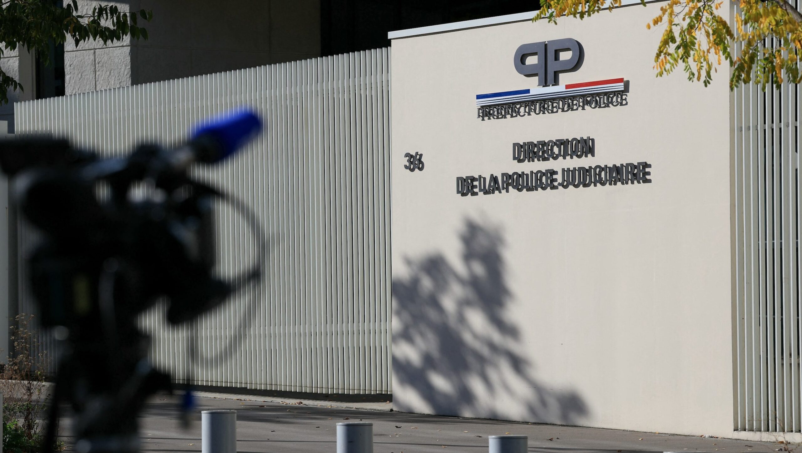 Louvre Heist Suspects: Latest Investigation Updates
