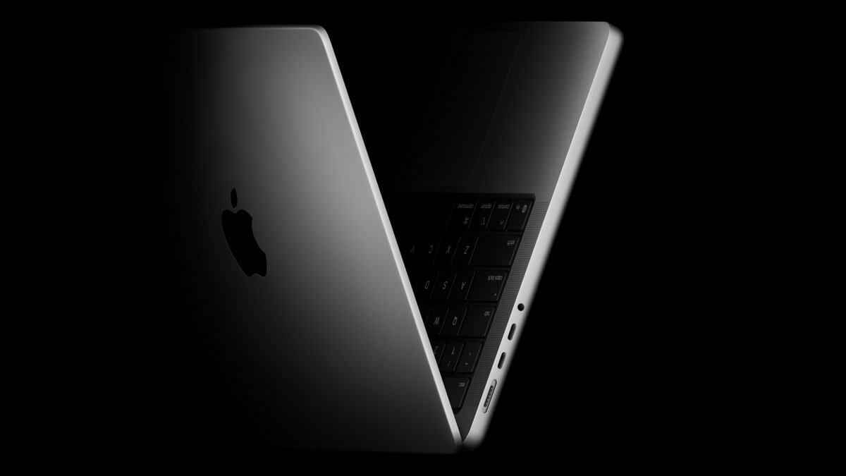 14-inch MacBook Pro with M5 Chip and 24-Hour Battery Life
