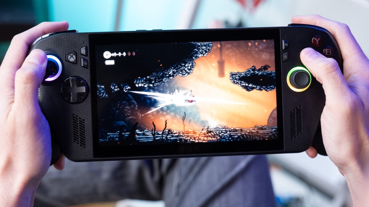 Microsoft Handheld Feels More Like an Xbox After Pressure