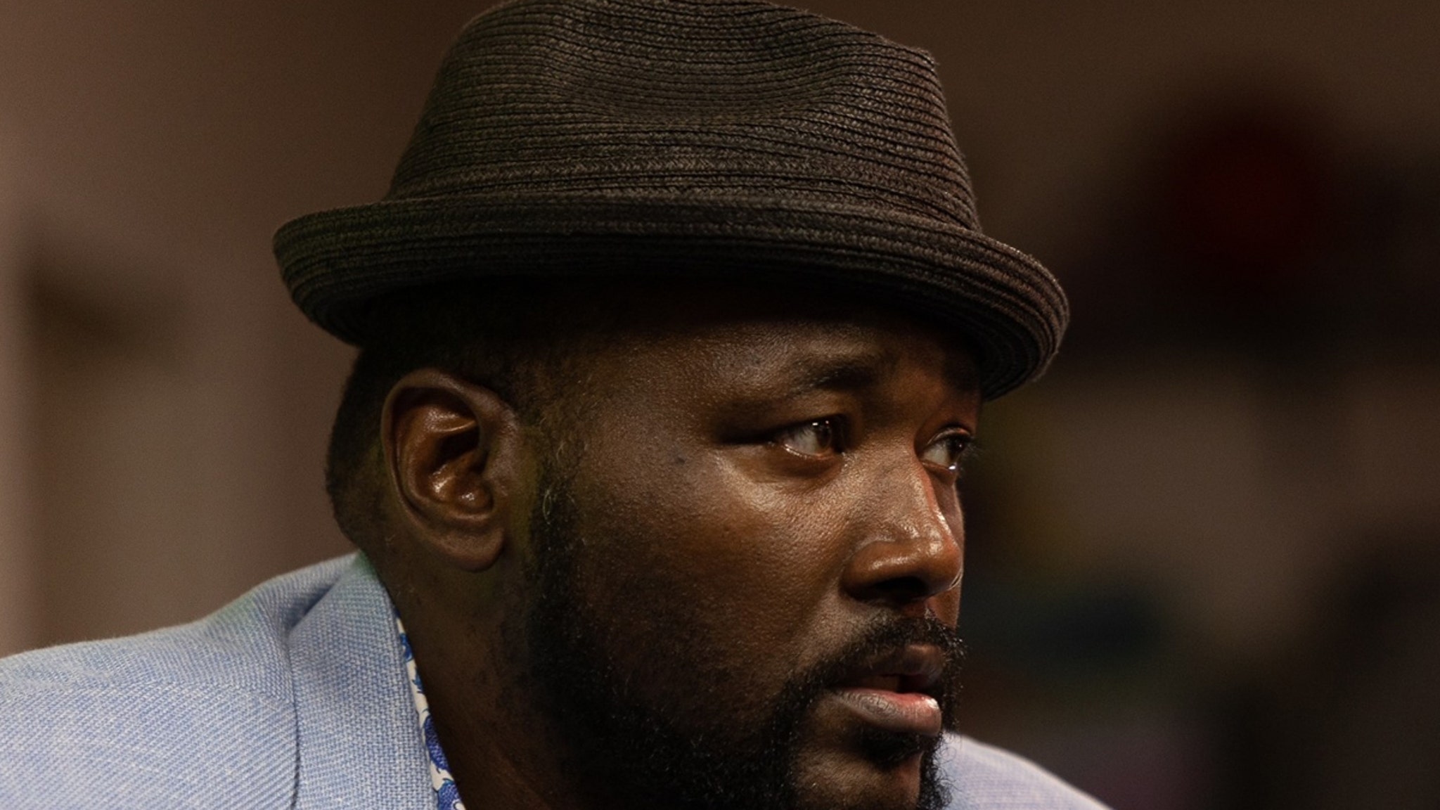 Cyst Discovered on Quinton Aaron’s Spine After Hospital Stay