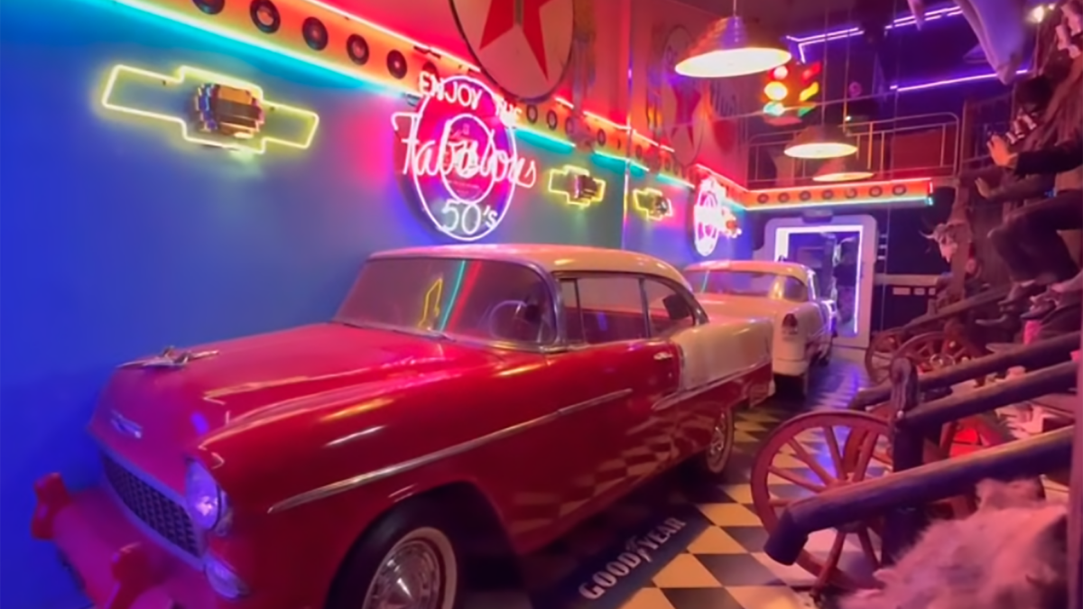 Florida Man’s Home: The Ultimate Airbnb Experience