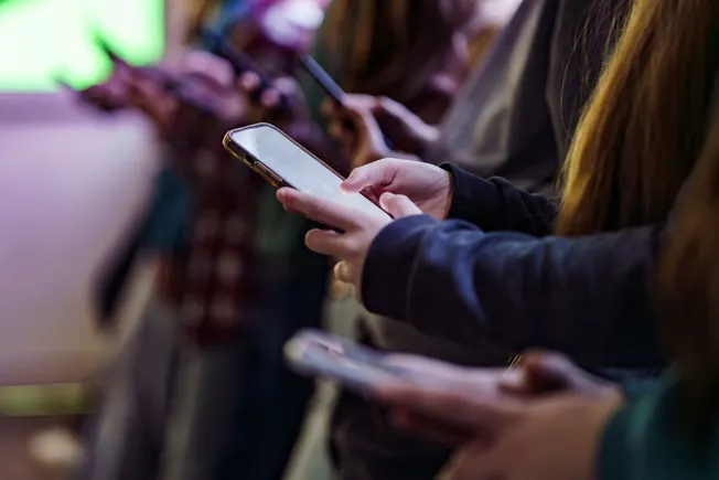 Teen Social Media Ban Passed by Turkish Lawmakers