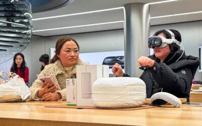 Apple Vision Pro Cuts Production Amid Weak Sales: What’s Next for AR/VR?