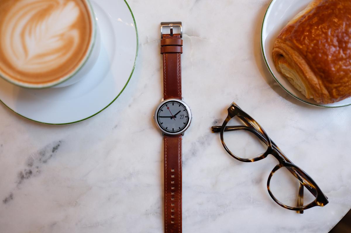 Round-Faced Smartwatch: Pebble Revives Its Classic Design