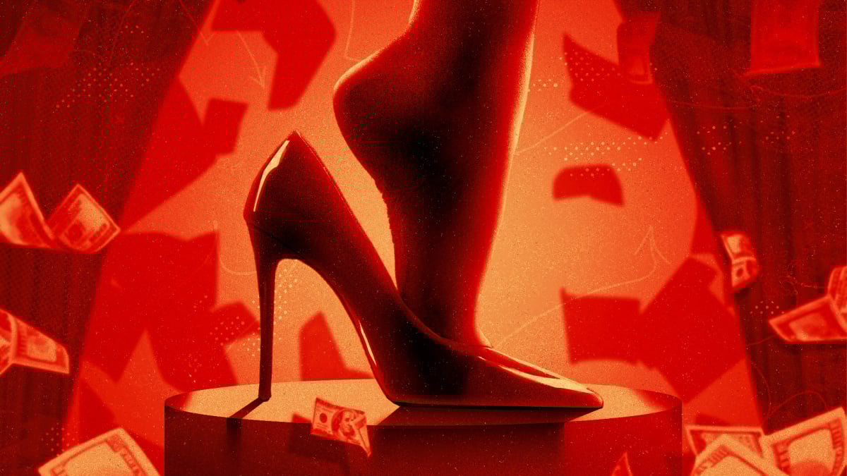 Foot content creator Naomi Noel earns six figures.