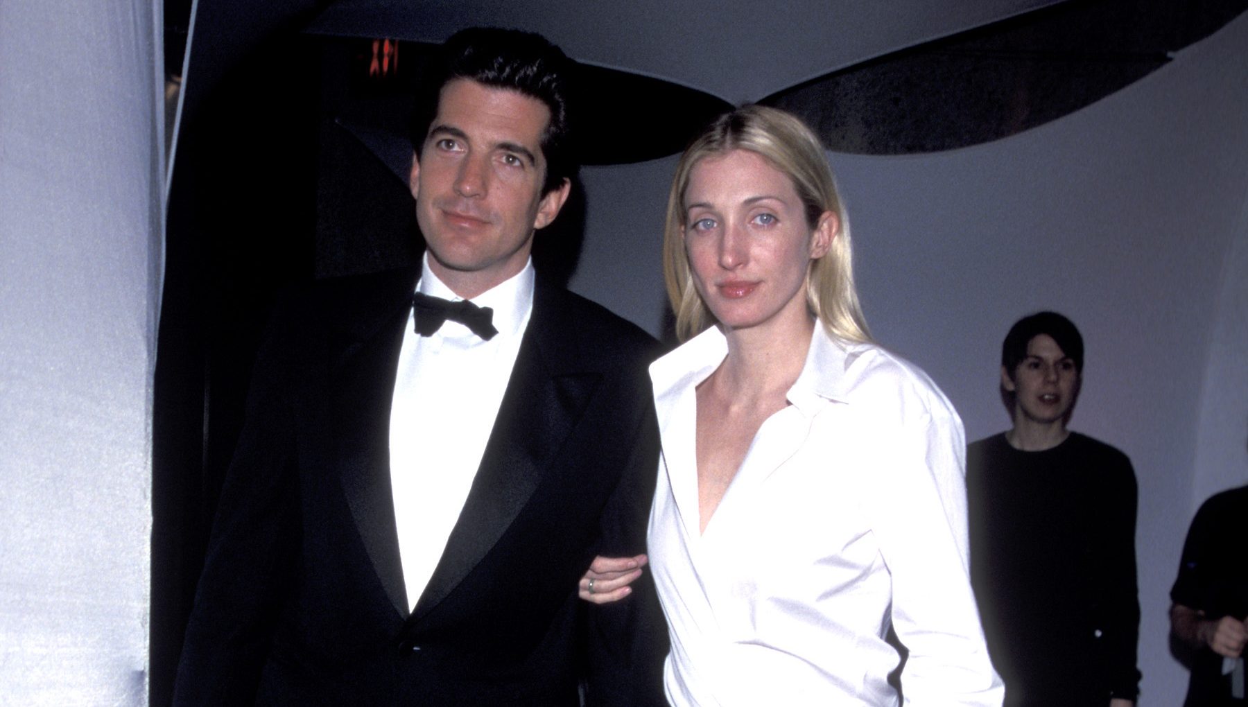 Carolyn Bessette’s Age When She Met JFK Jr. and Their Love Story