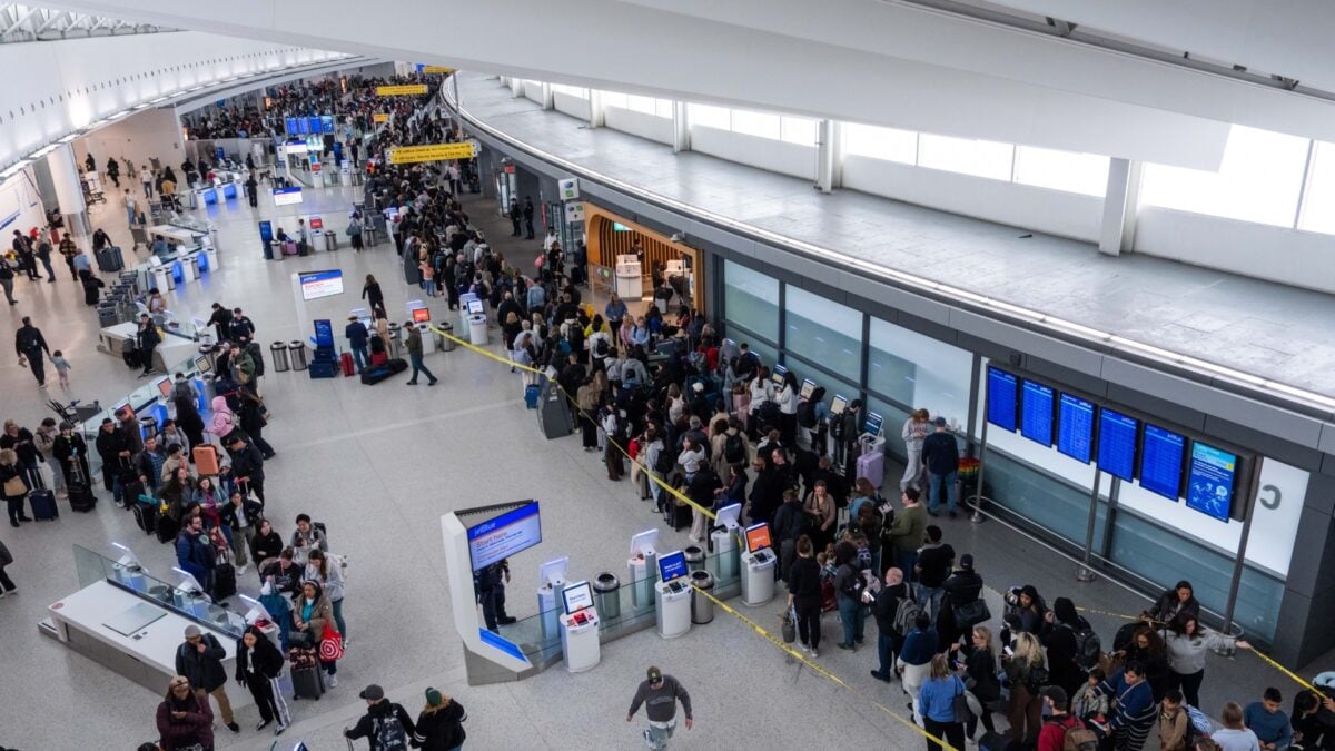 ICE Deployment at Airports: TSA Agents Warn Against It