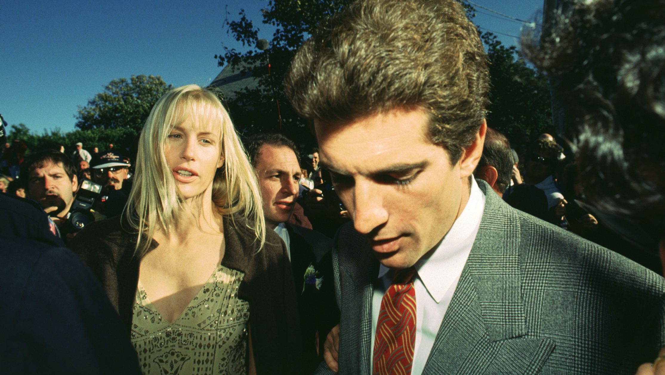 Love Story: JFK Jr. & Carolyn Bessette Criticized by Stars