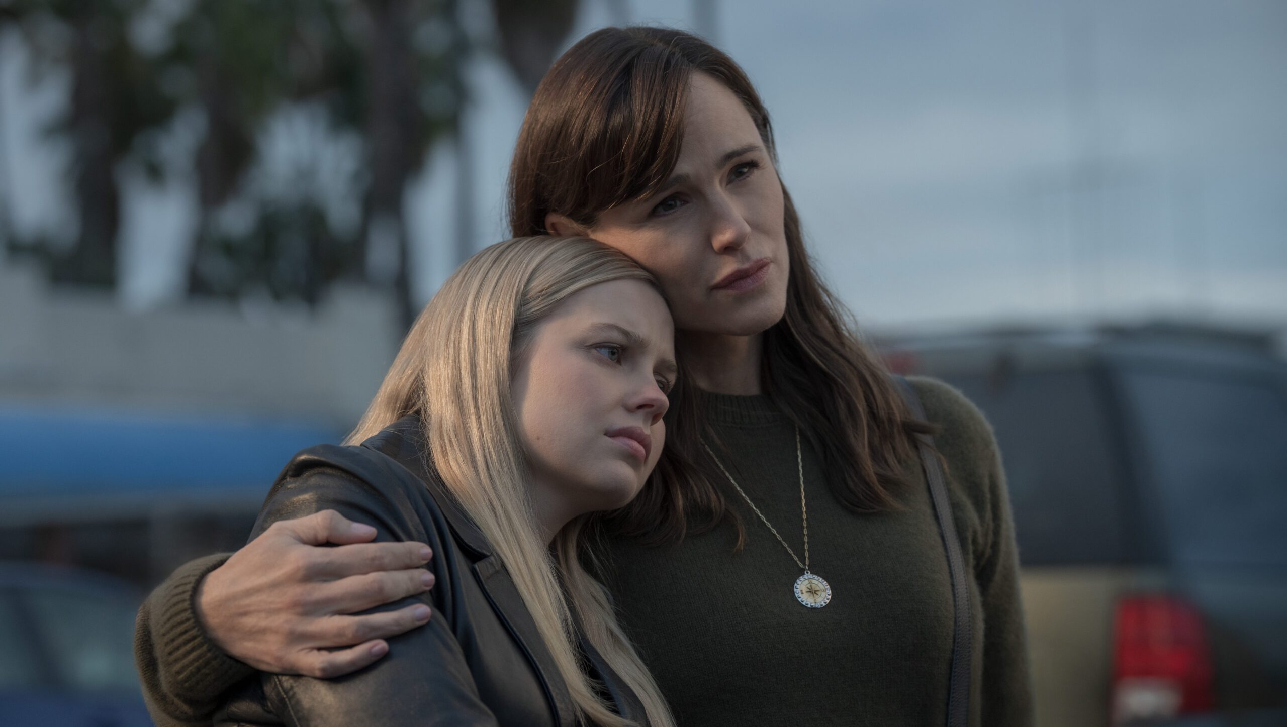 Hollywood Life: Meet the Main Stars of the Scene