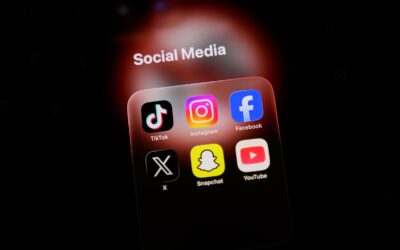 Instagram bug causes photos to appear black and white
