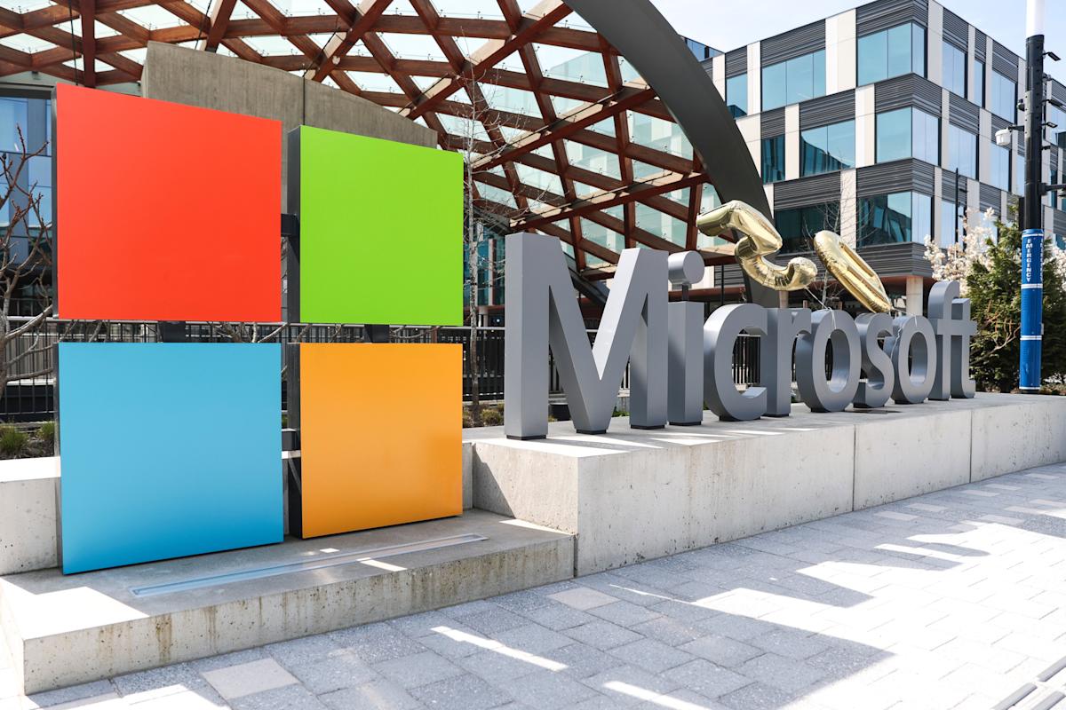 Voluntary Buyouts Offered to 7% of Microsoft Employees