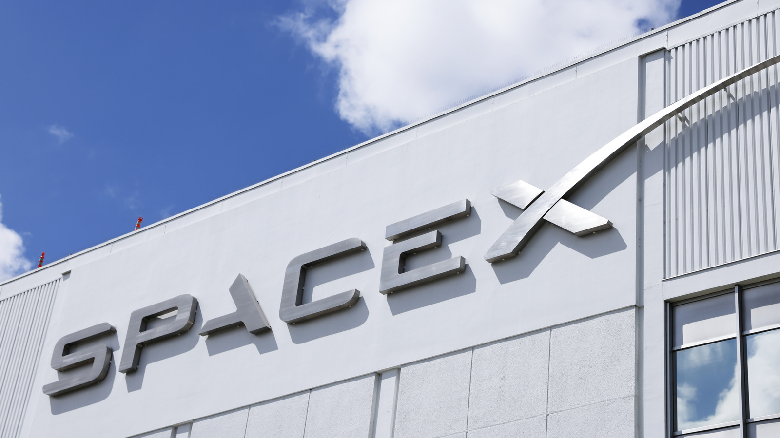 SpaceX Readies for Public Offering by June