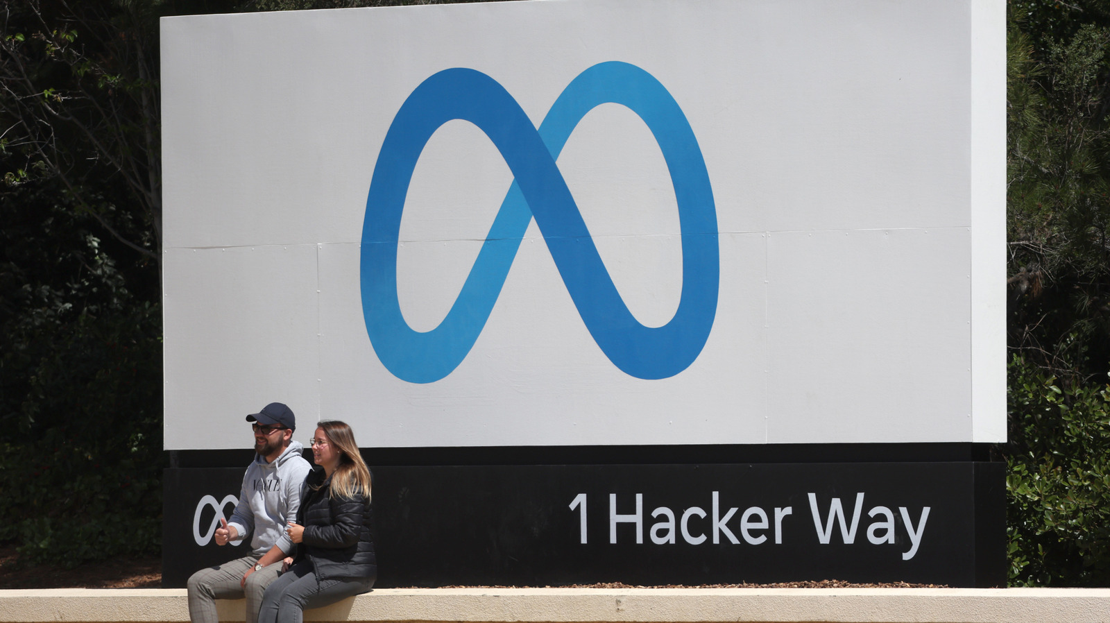 AI-Focused Roles: Meta Reassigns 7,000 Employees
