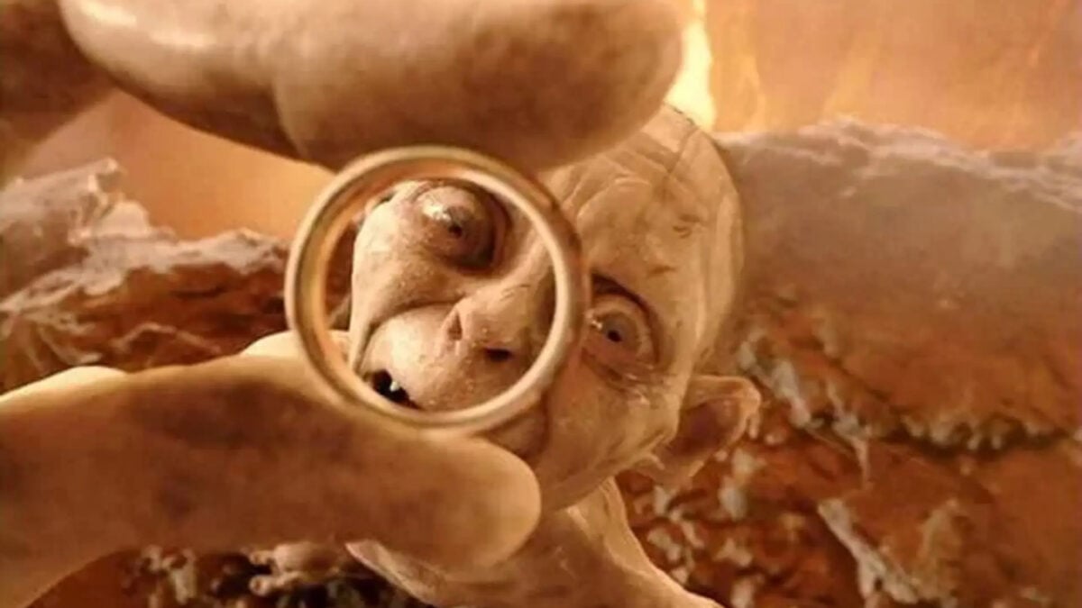 Hobbit One Ring Card: Wizards of the Coast Issues Apology