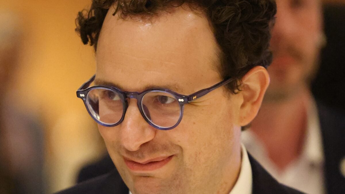 Anthropic Surpasses OpenAI in Valuation